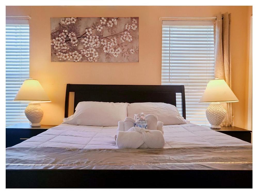 Modern Executive Master Bedroom